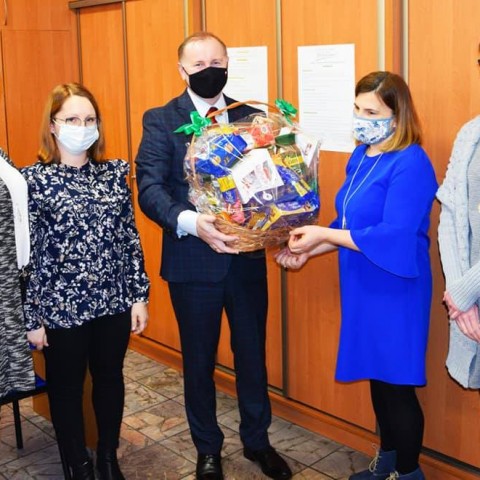 Powiększ obraz: Wyróżnienie%20dla%20MGOPS