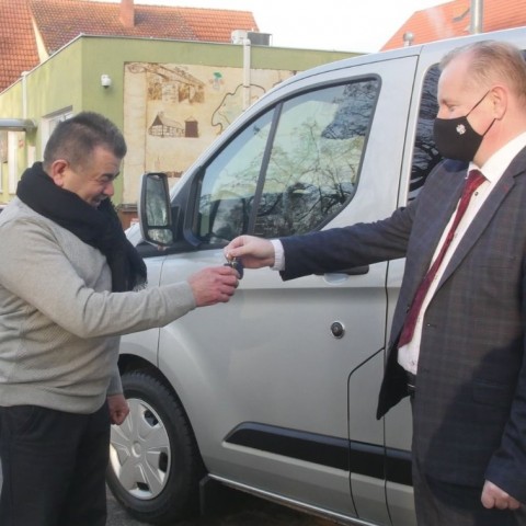 Powiększ obraz: Nowy samochód w Gminie Tuczno