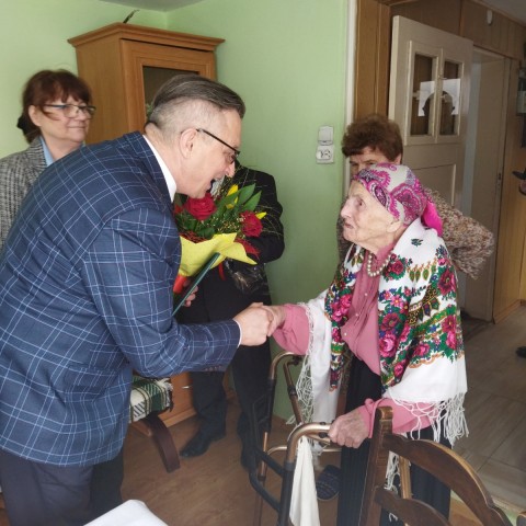 Powiększ obraz: Jubileusz 100-lecia urodzin